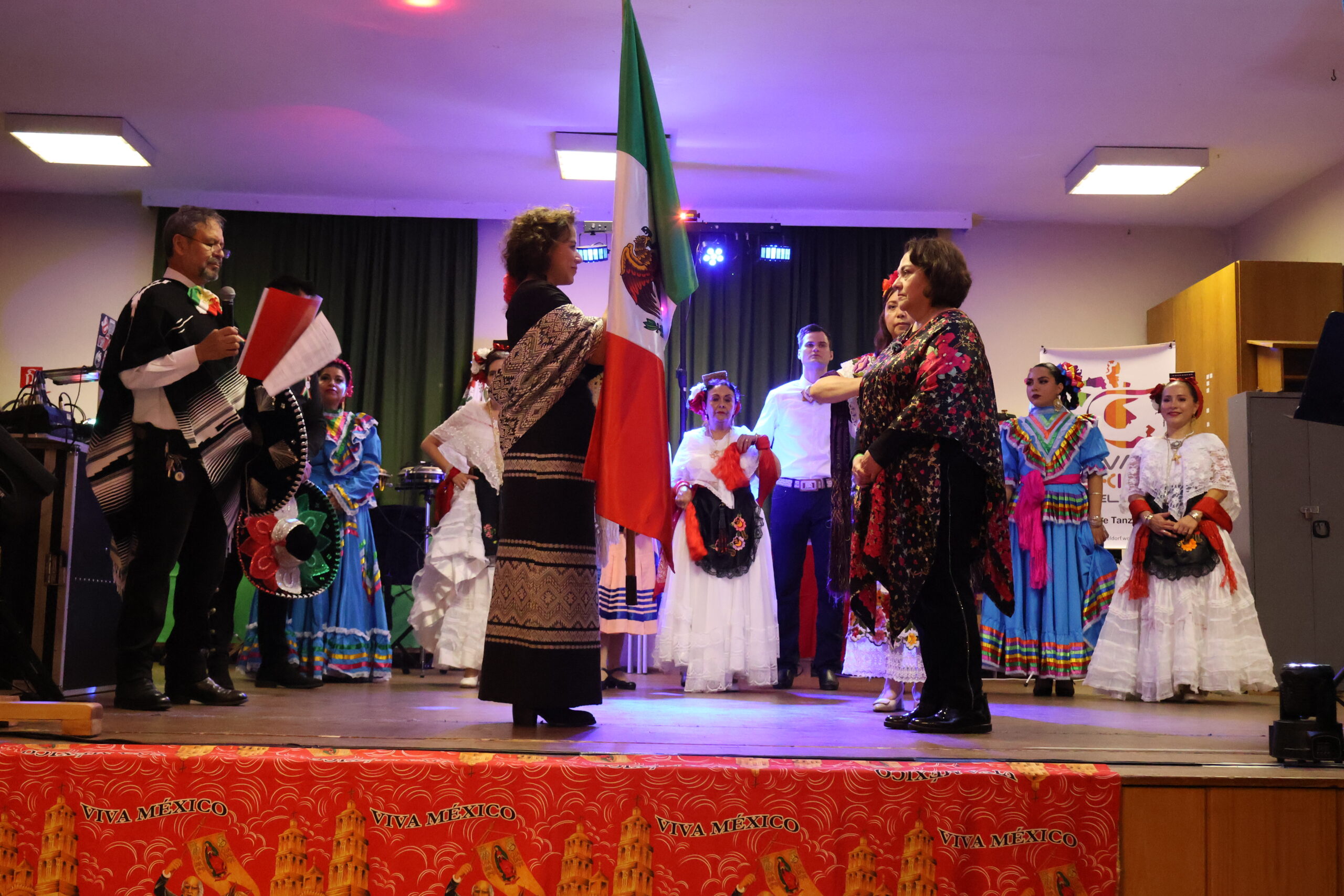 Tradición, Baile y Mariachi: Crónica de la Fiesta de Independencia de ASOMEX